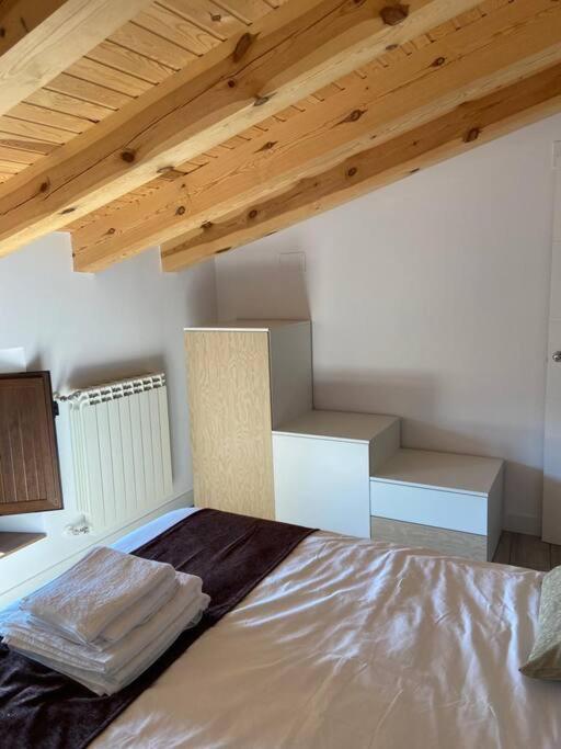 Apartamentos Rurales La Plaza 2 杜鲁埃洛德拉谢拉 外观 照片