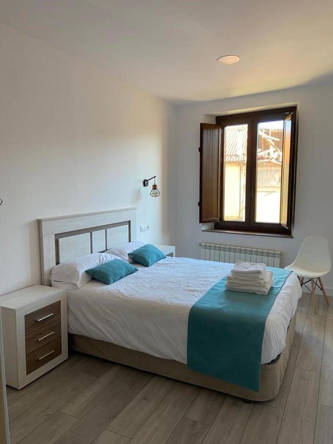 Apartamentos Rurales La Plaza 2 杜鲁埃洛德拉谢拉 外观 照片