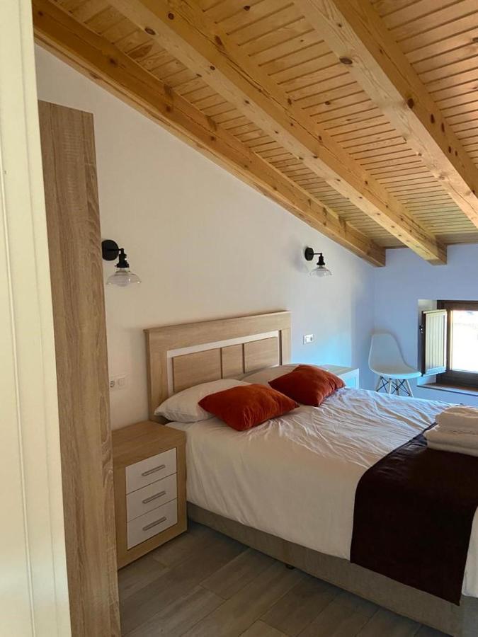 Apartamentos Rurales La Plaza 2 杜鲁埃洛德拉谢拉 外观 照片