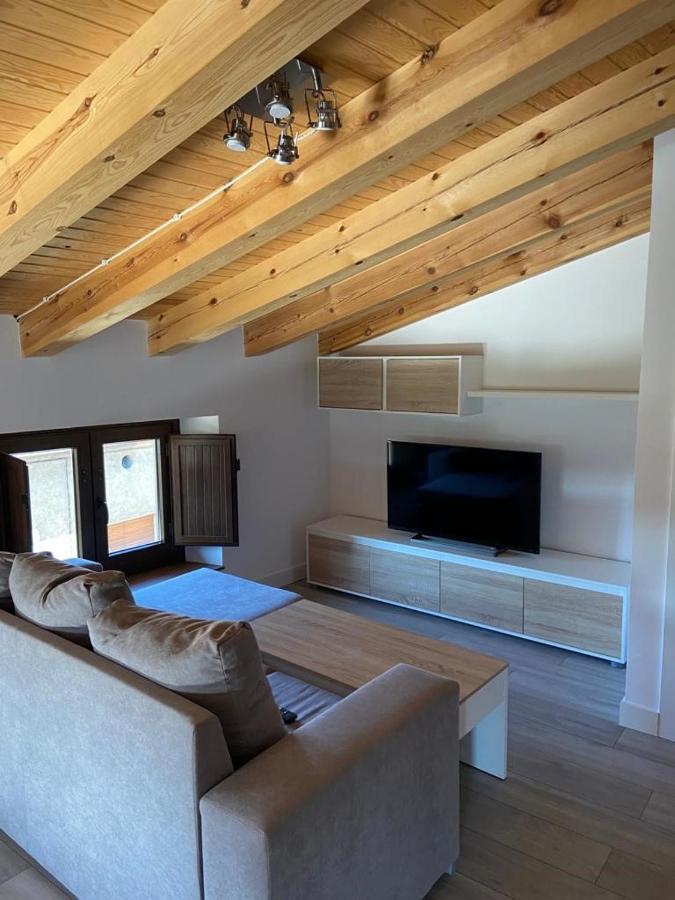 Apartamentos Rurales La Plaza 2 杜鲁埃洛德拉谢拉 外观 照片