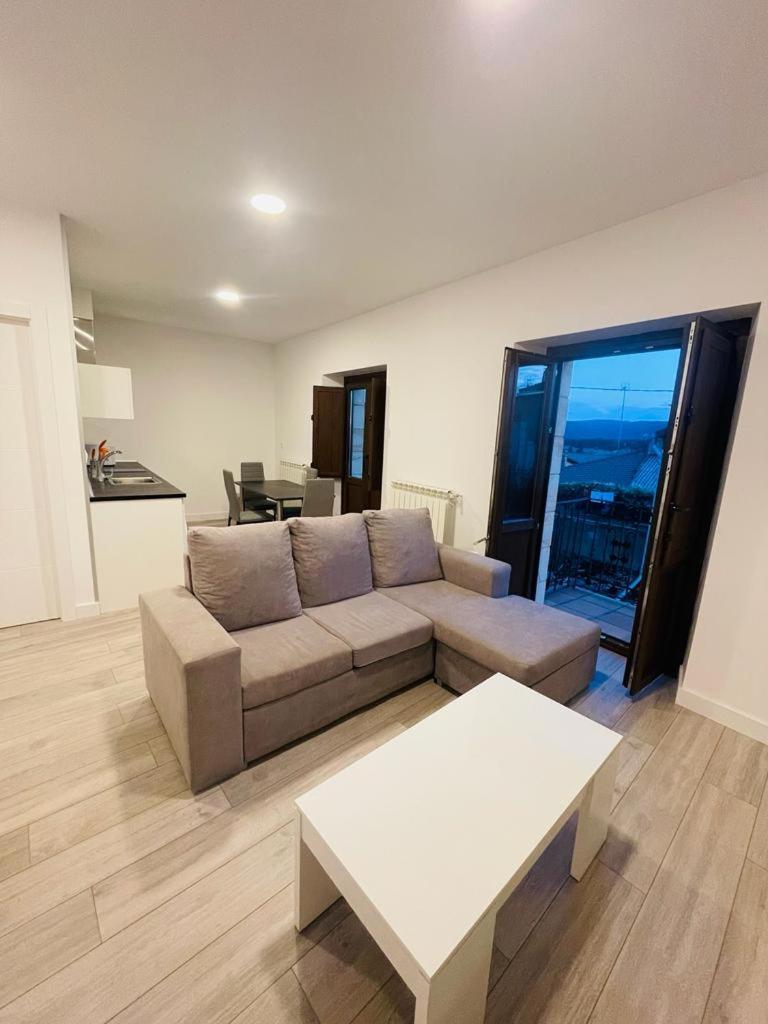 Apartamentos Rurales La Plaza 2 杜鲁埃洛德拉谢拉 外观 照片