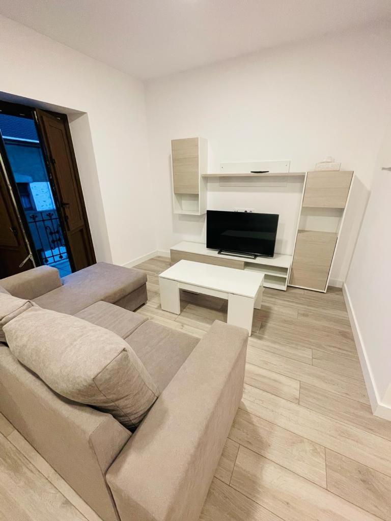Apartamentos Rurales La Plaza 2 杜鲁埃洛德拉谢拉 外观 照片